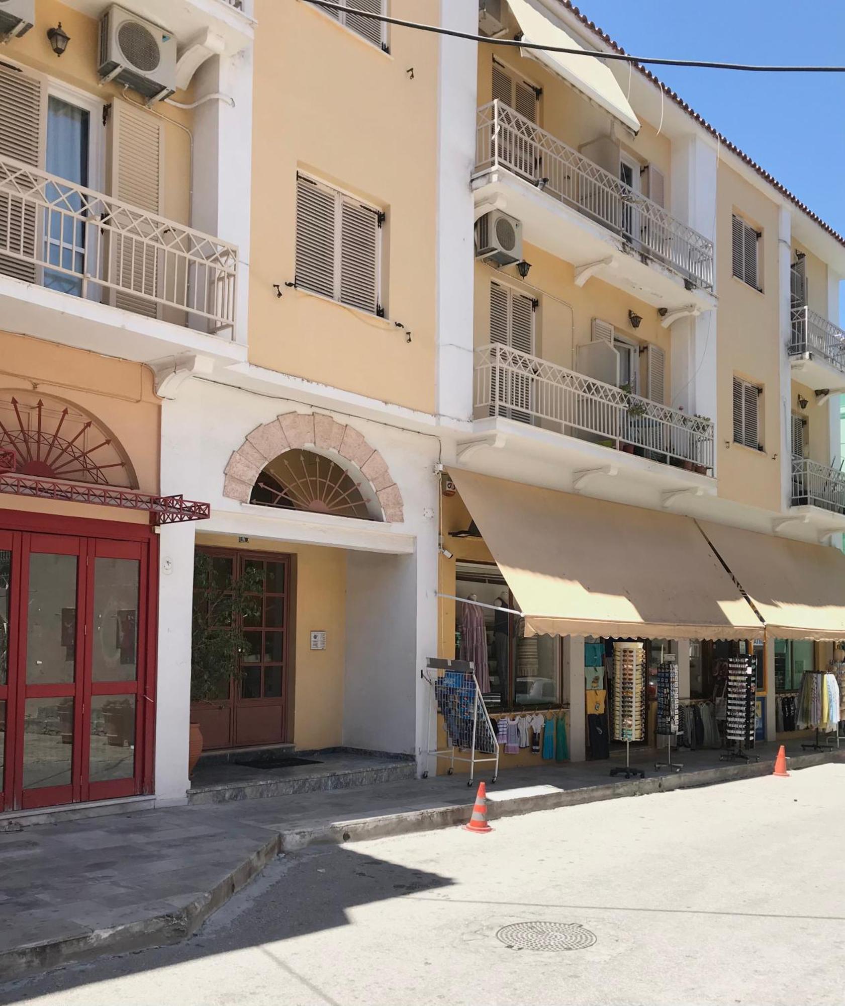 Old Town Apartment Next To Seafront Promenade Nafplio Eksteriør billede